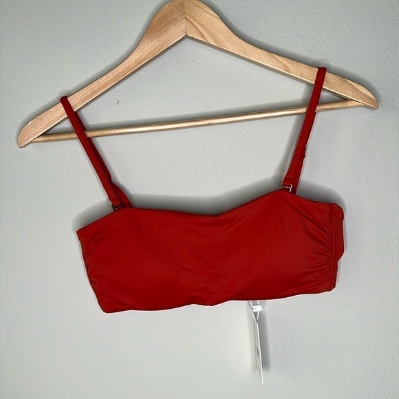 Andie Swim The Bora Bora Convertible Bikini Top in Chili Pepper Red Size Medium - Picture 2 of 5